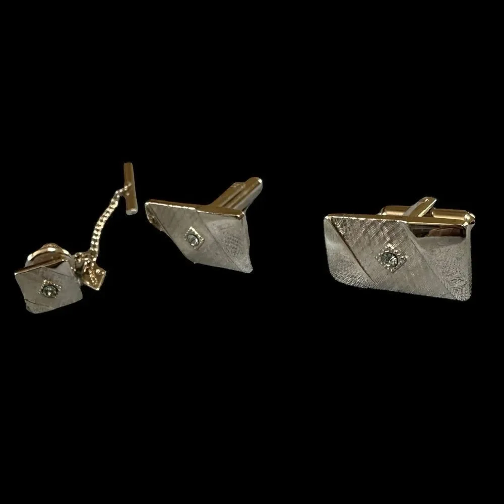 Vintage Sarah Coventry Blue Rhinestone and Silver Tone Cufflinks and Tie pin set